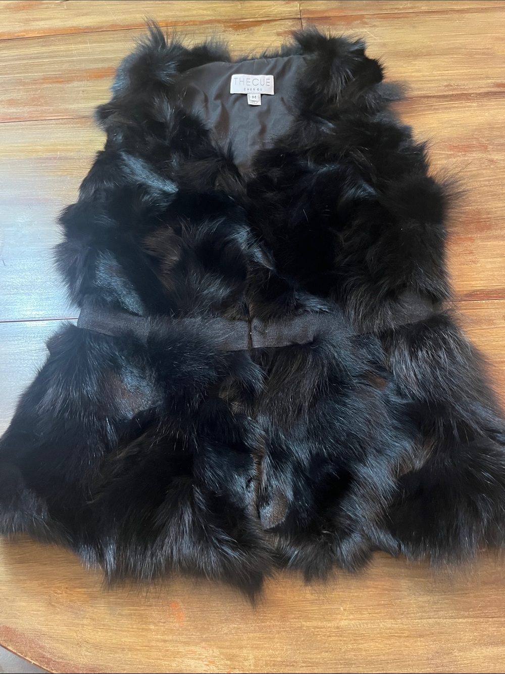 THECUE Cher Qu Fox & Cashmere Vest